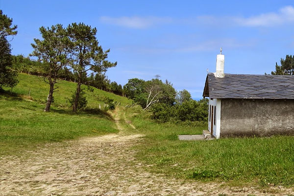 Camino de llegada hasta San Anton de Concieiro